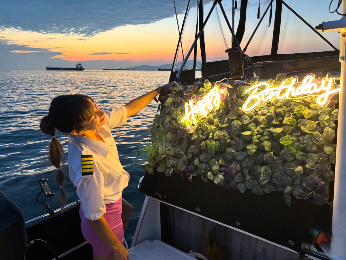 Sunset Cruise Vancouver - The Orianna - Image 3